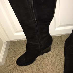 stuart weitzman wedge boots